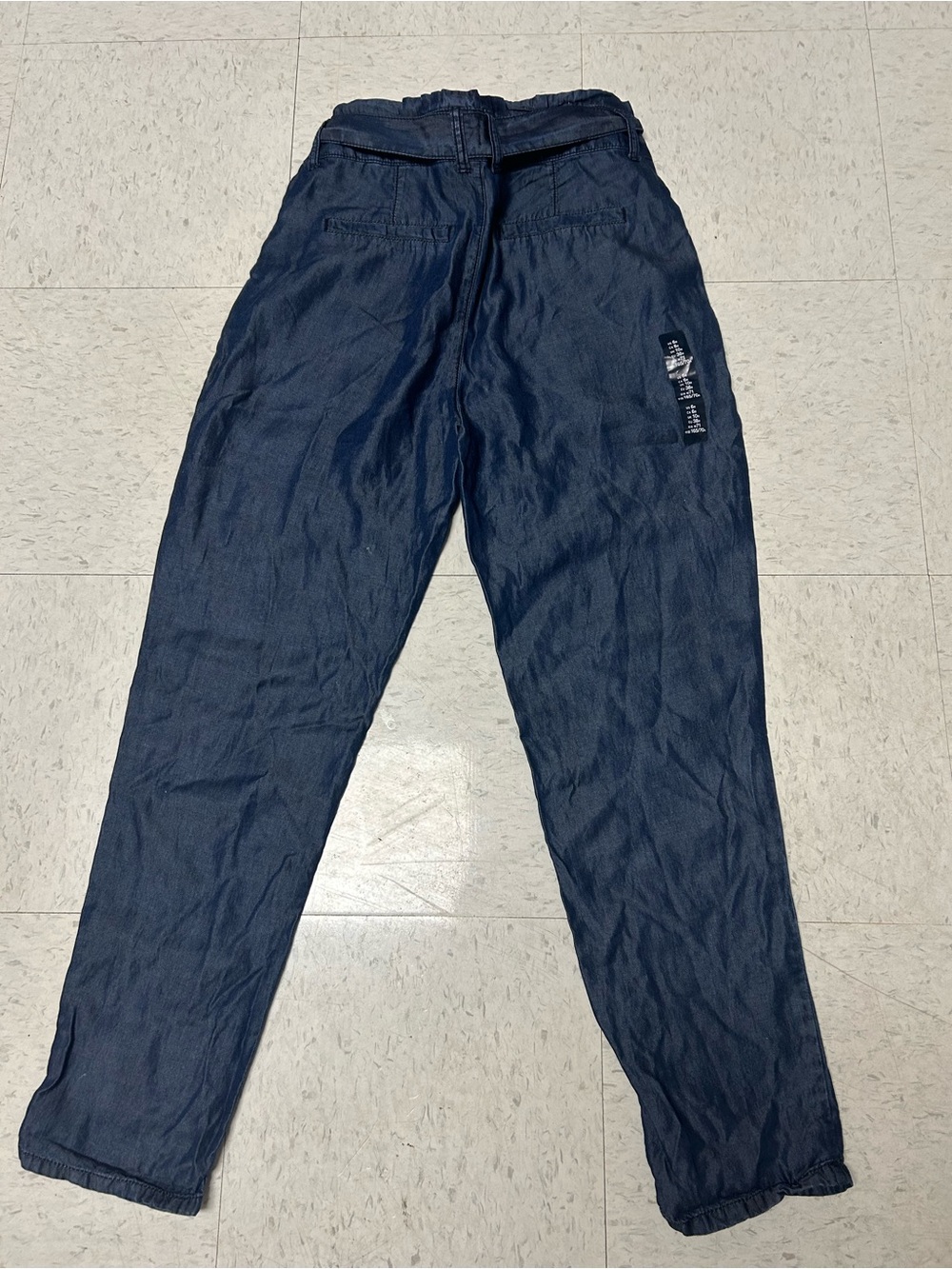 Gap Women’s 6R Tencel Lyocell Paperbag Waist Tie Belt Pants Navy Coastal - Picture 6 of 8